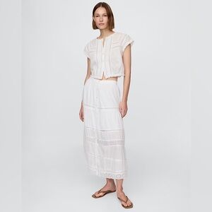 NWT! GAP White Tiered Lace-Trim Maxi Skirt
- Size XL